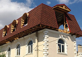 изображение крыши дома с гибкой черепицей Деке серия Премиум коллекция Ницца