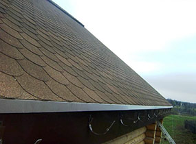 изображение крыши дома с гибкой черепицей Деке серия Стандарт коллекция Кольчуга
